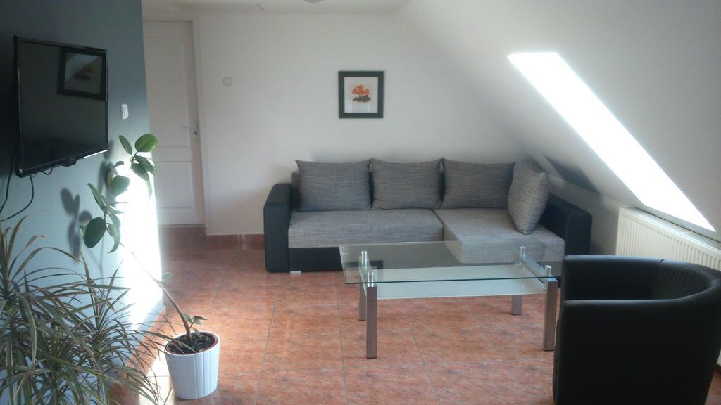 Solid Apartmans Budapeşte Oda fotoğraf
